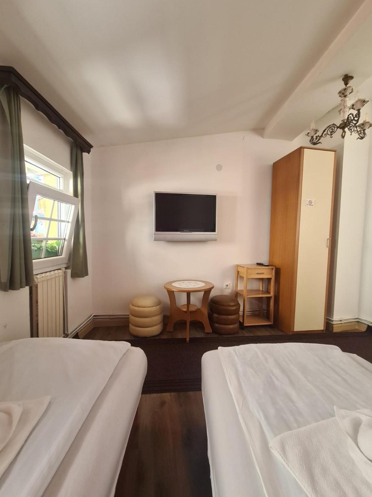 Guesthouse Nia Deluxe Saraybosna Dış mekan fotoğraf
