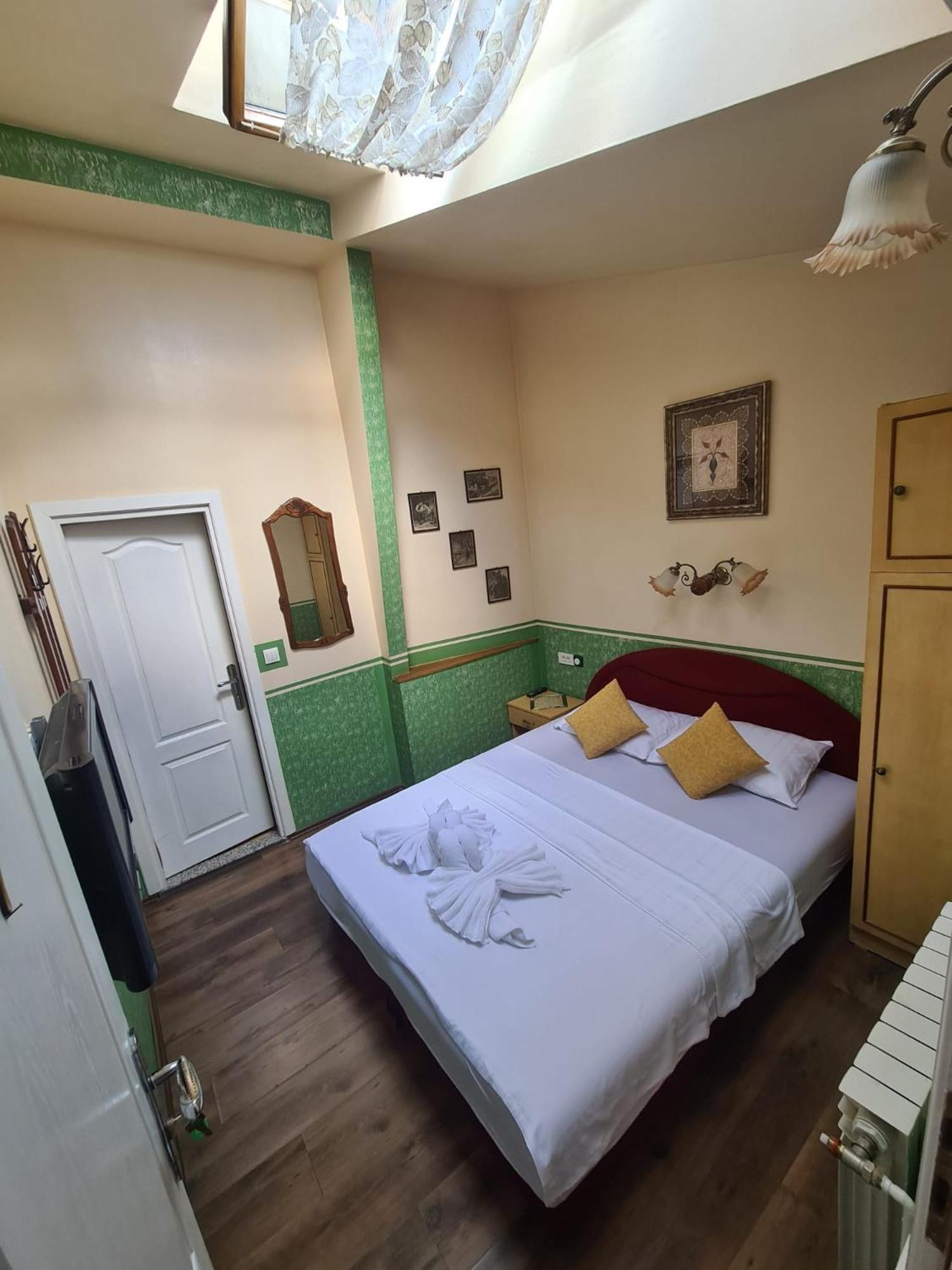 Guesthouse Nia Deluxe Saraybosna Dış mekan fotoğraf