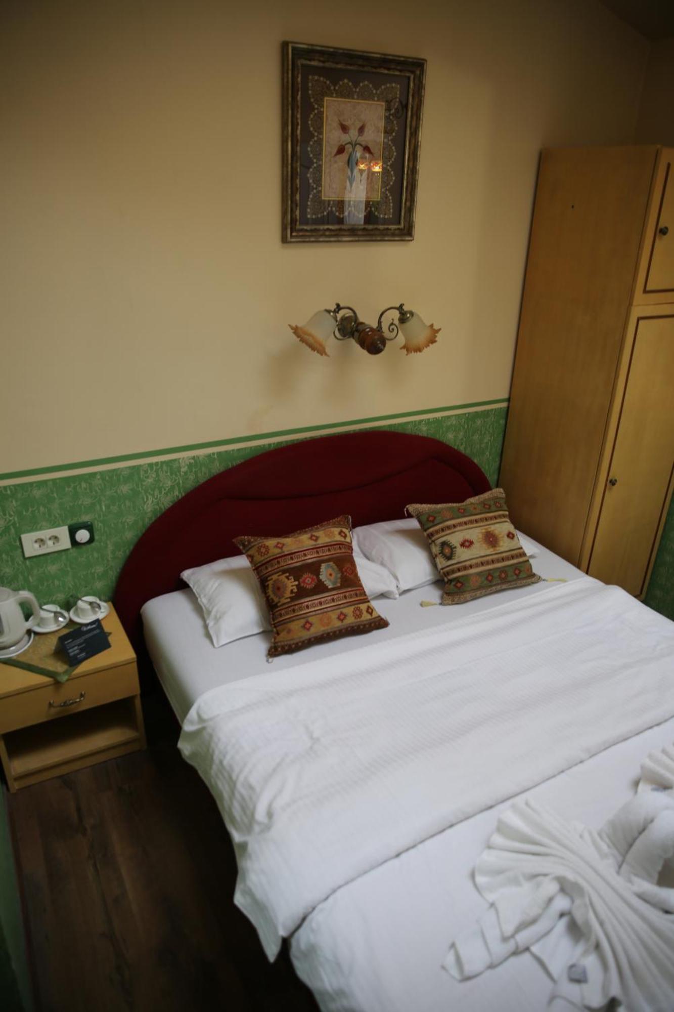 Guesthouse Nia Deluxe Saraybosna Dış mekan fotoğraf
